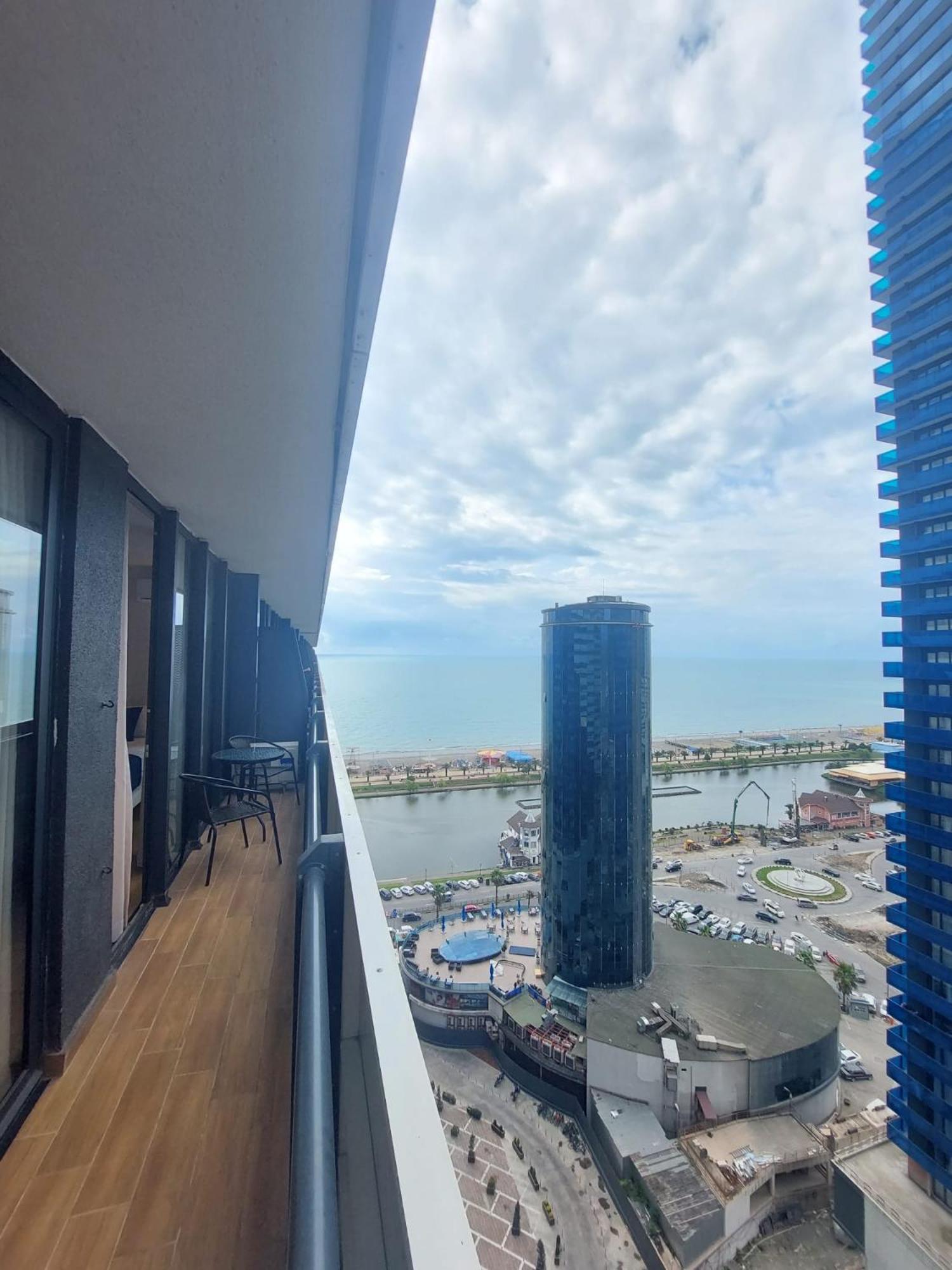 Natalia -Apartments In - Orbi City Батуми Екстериор снимка